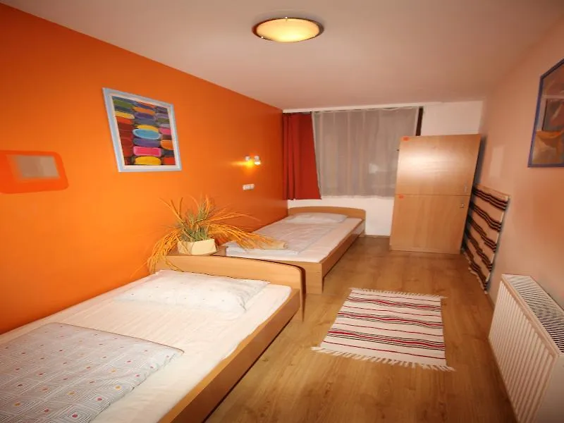 **** Отель Broadway Hostel Венгрия