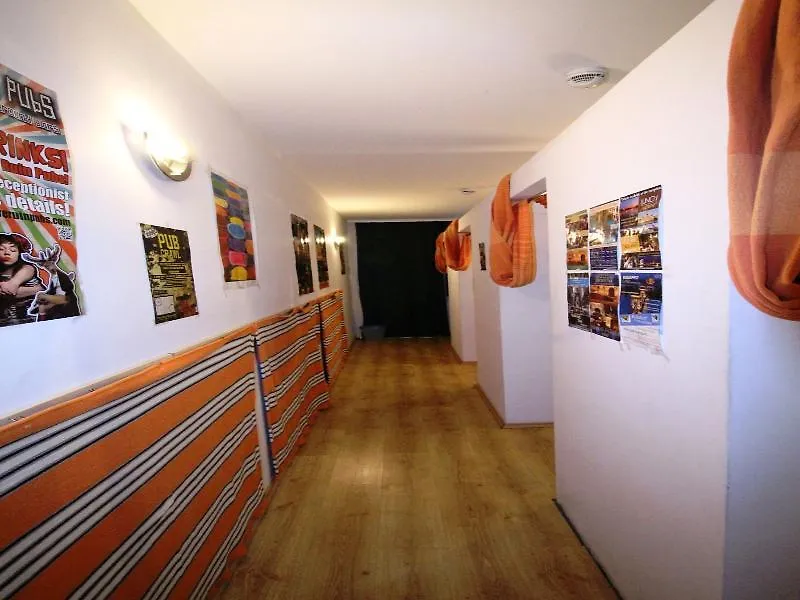 Broadway Hostel Будапешт